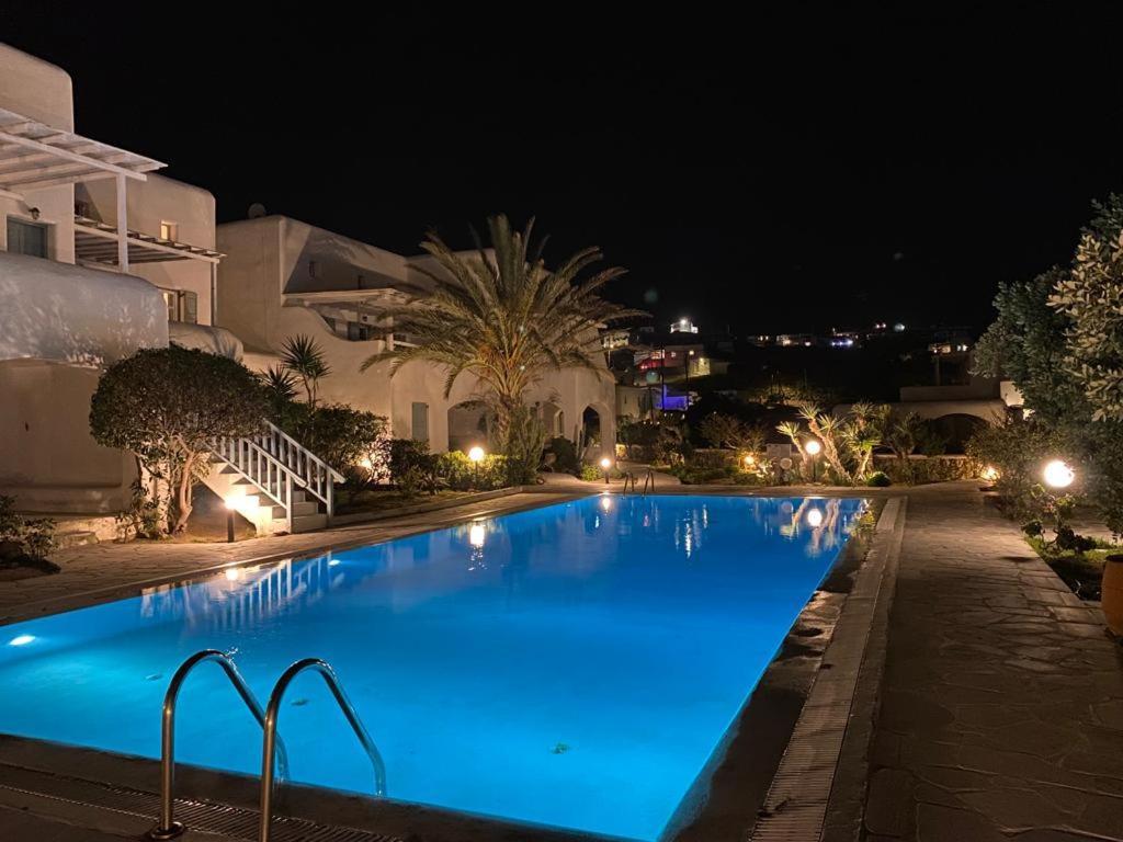 Mykonian Style W Shared Pool Houses & Nighttime Security Guard Орнос Екстериор снимка